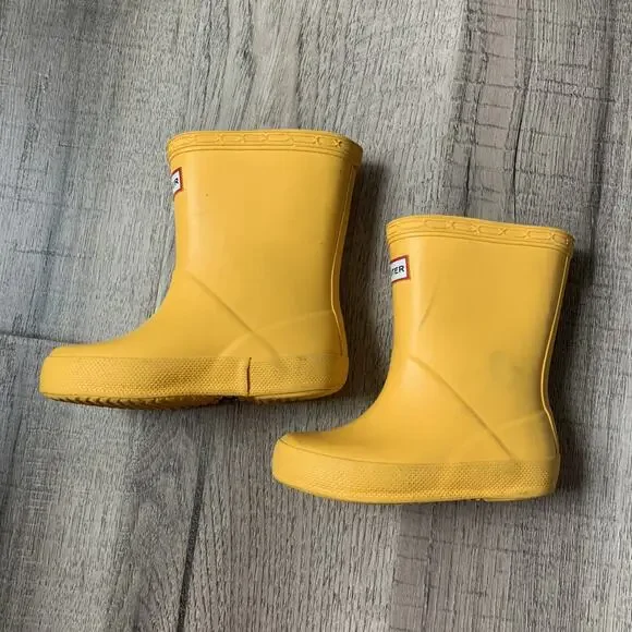 Hunter Rain Boots *PLEASE READ* - Picture 1 of 11